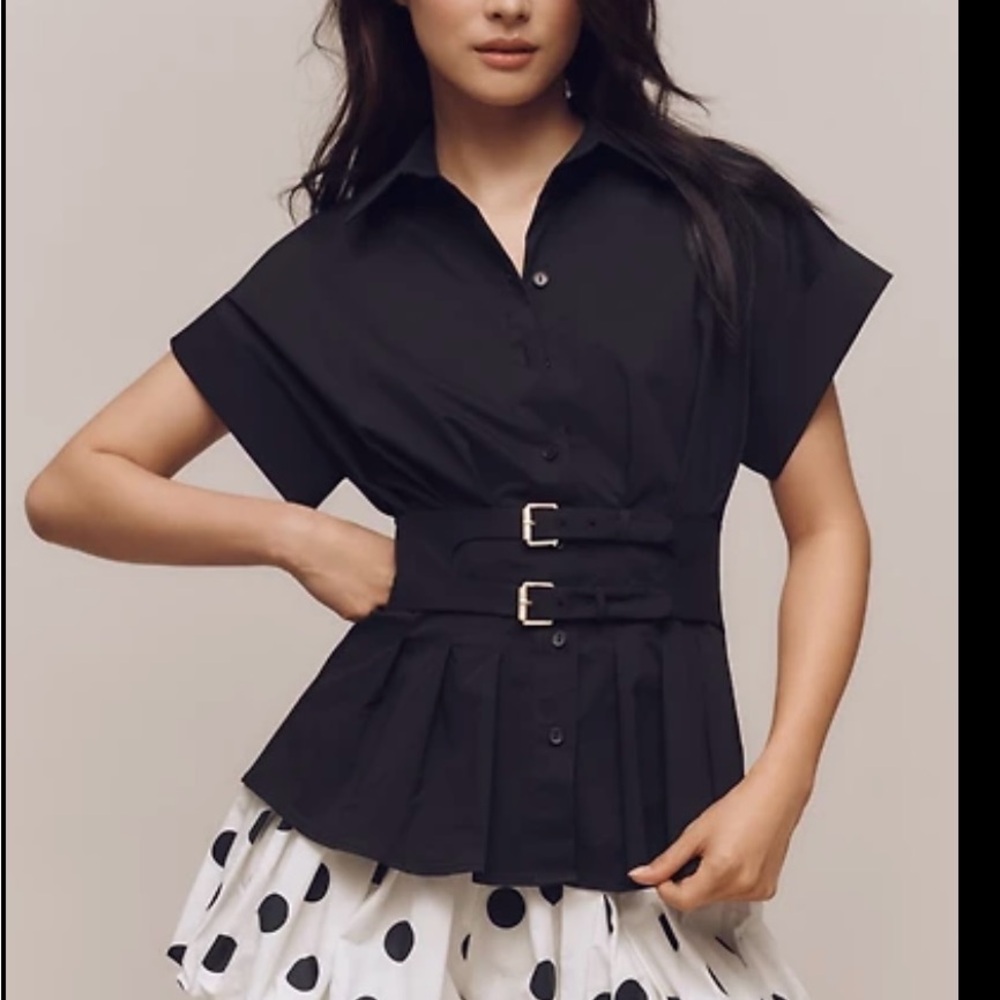 NWT Exquise Elegant Black Button Down Shirt with Belted Waist